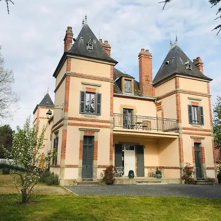 Couette-café Le Château Segot